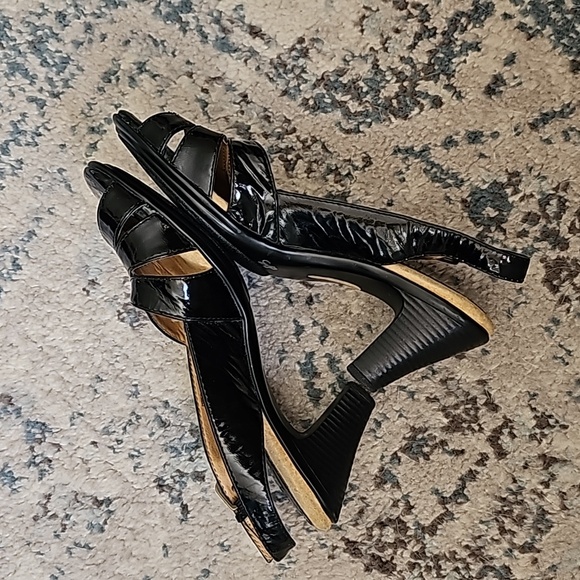 Soft spots, Neima, Comforting, size 5.5M, preowned, great condtiion - Picture 3 of 5